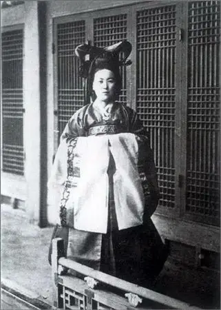 朝鲜末代王妃旧照 还你一个真实的明成皇后!