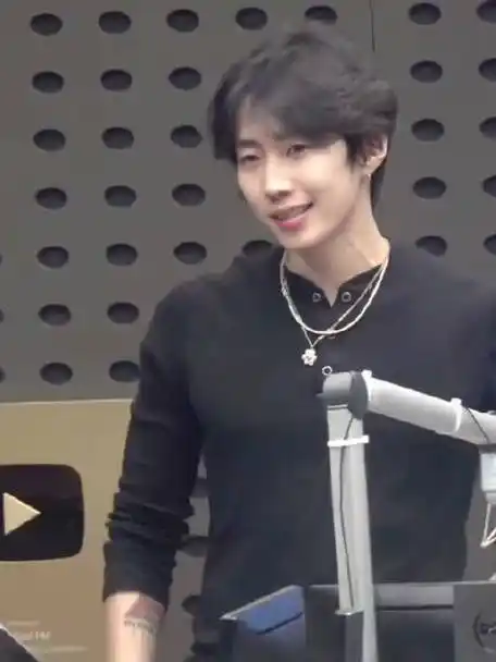 朴宰范躲过韩国酵母的原因#_微博