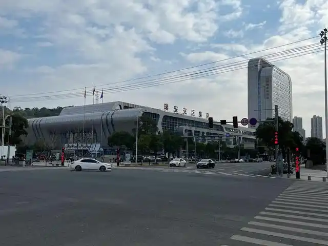 安阳新区北边,有瑞安规划展示馆,瑞祥公园,玉海缥缃艺术广场,瑞安城市