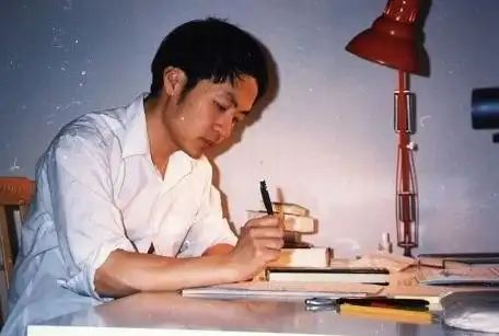 你最喜欢顾城的哪部作品?