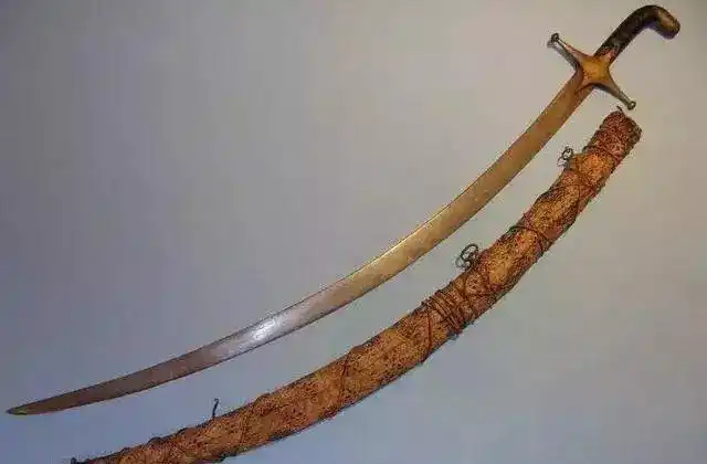 亚洲古兵之波斯之刃造型独特的舍施尔弯刀