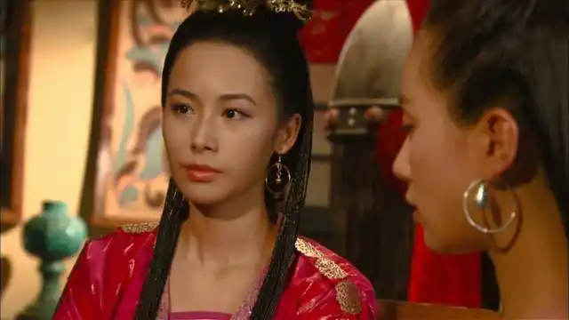 在《轩辕剑》之后,李呈媛又在《女医明妃传》中饰演钱皇后,钱皇后是个