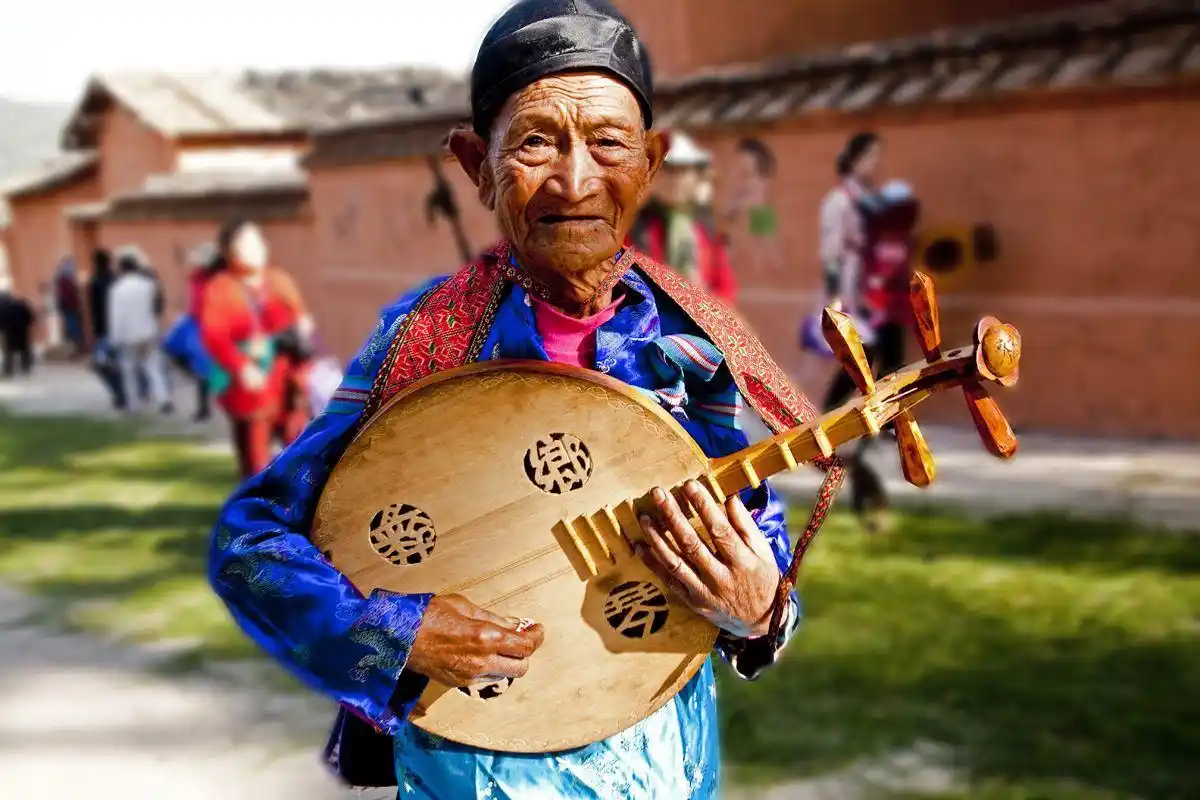 罗平油菜花,元阳梯田,红土地,普者黑民俗风情,地域风光摄影团[云南]