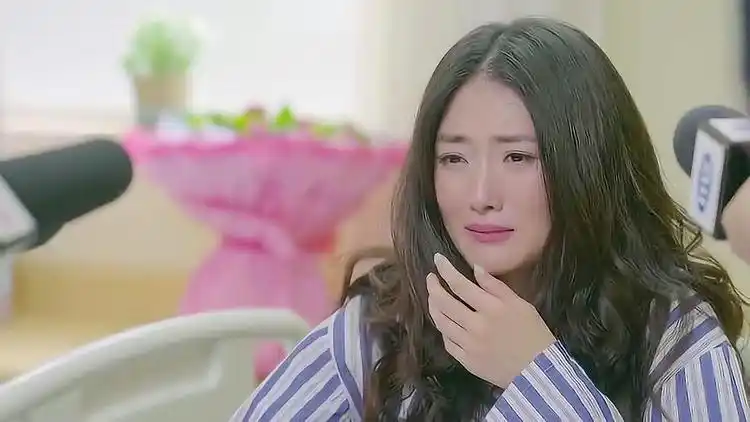 待嫁老爸:曼妮谎称因拔牙得了重度抑郁症,博取媒体和网民的关心