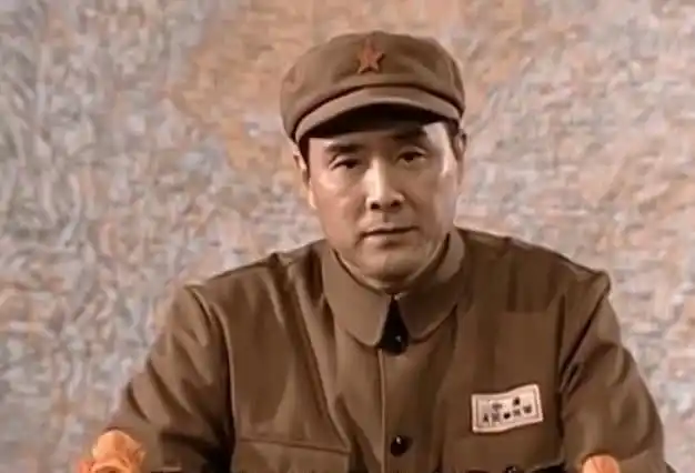 《亮剑》中,孔捷为何能去朝鲜战场?李云龙守福建,丁伟另有他用