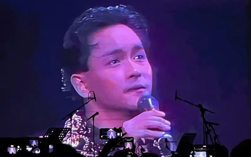 张国荣20周年上海多媒体视听演唱会ending-共同渡过