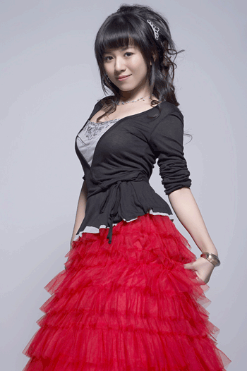 侯湘婷为胸状告姗拉娜