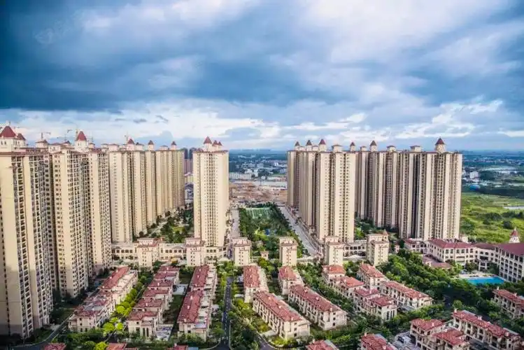 敏捷绿湖国际城3室2厅2卫120.11㎡南155万