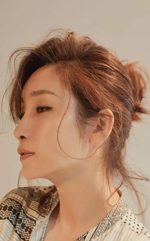 秦海璐高冷干练时尚写真大片,明星,气质,高清,时尚,女神,秦海璐,干练