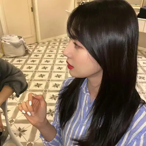 雪娥 头像 /图源见logo 676767侵删