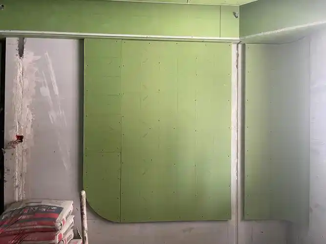 木工师傅骂骂咧咧做完这些造型