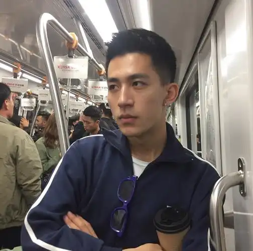 最帅微信男生头像图片