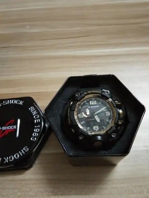 出卡西欧g-shock大泥王