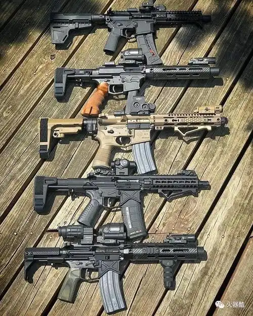 小型军火库北美的枪械玩家有专攻一项的也有收藏杂家