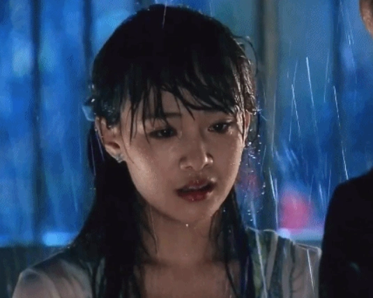 同样是女演员淋雨的剧照郑爽最有灵气热巴最精致沈月最让人意外