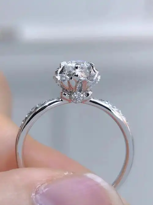 周大生幸福时光钻戒