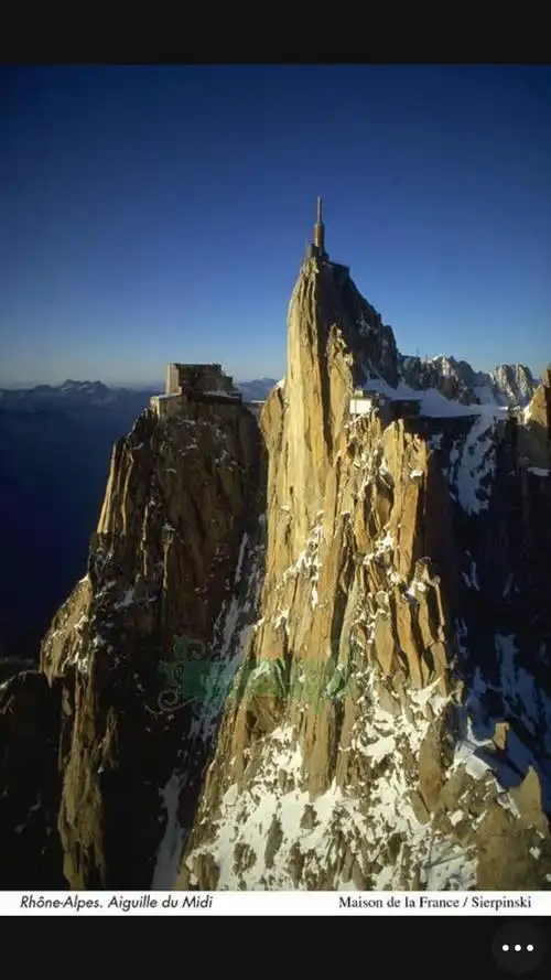 其它 我的美篇 写美篇阿尔卑斯山脉(英语alps)位于欧洲中南部,东西