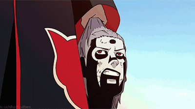 这和《火影忍者》晓组织中飞段的特殊能力相似,只不过飞段是自残伤敌