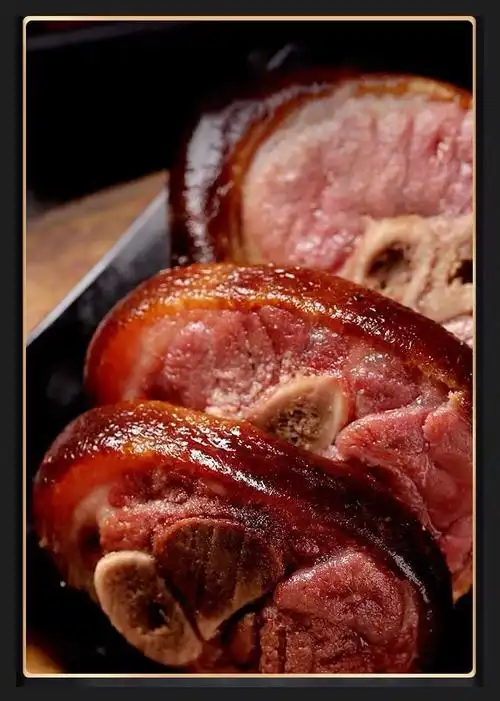 腊猪蹄腊猪脚猪蹄猪腿腊肉咸肉四川重庆特产农家自制烟熏 腊猪蹄2斤