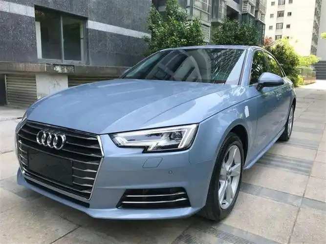 奥迪 奥迪a4l 2018款 30周年年型 40 tfsi 进取型 蓝色 自动档
