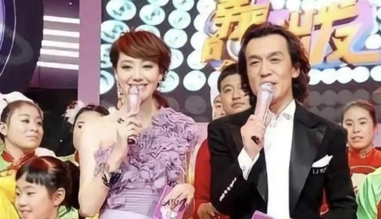 女主持王冠:深陷桃色绯闻而离开央视,被父母催婚