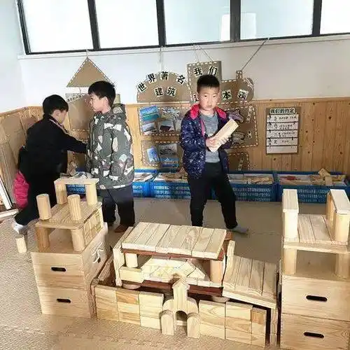 童心课程课程故事大班建构区主题建构初探