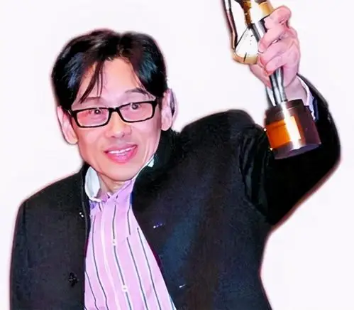 明日看点 3天前 我要分享 1936年出生的黄俊英如今已经84岁高龄,在