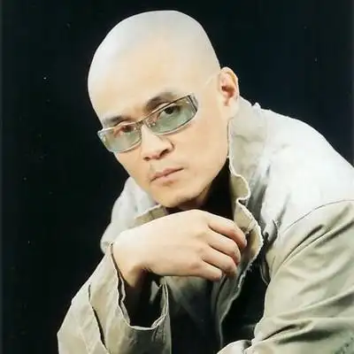 首页 华人男歌手 光头李进 光头李进的简介姓  名:光头李进   英文名