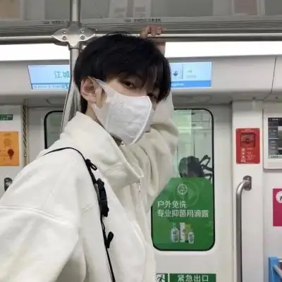 ins文艺范高冷男头我渴望在情人的眼睛里度过每个宁静的黄昏