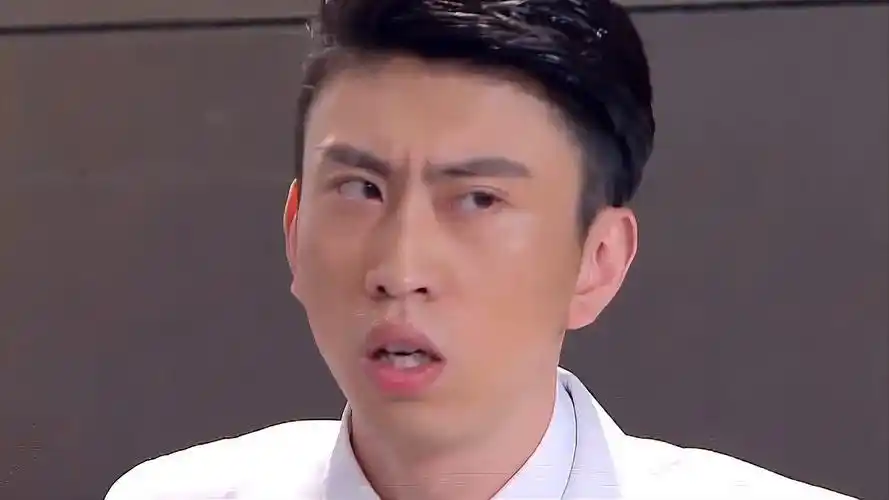 小品《廉价安检》,张海宇扮安检员气坏蒋易,压根憋不住笑