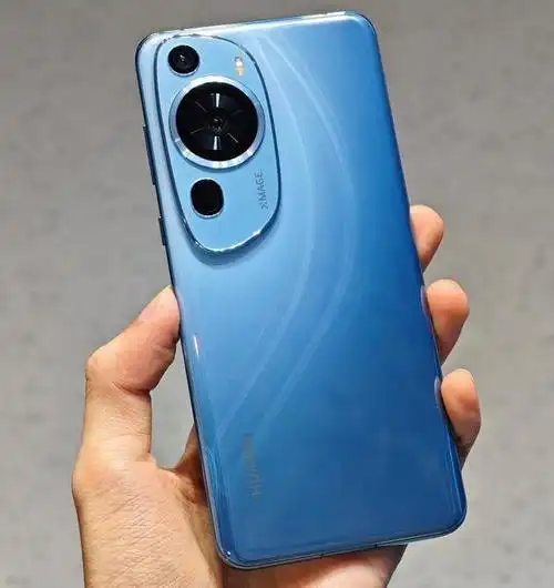 余承东也从汽车业务转向了手机业务,看来华为手机确实要重新开启自己