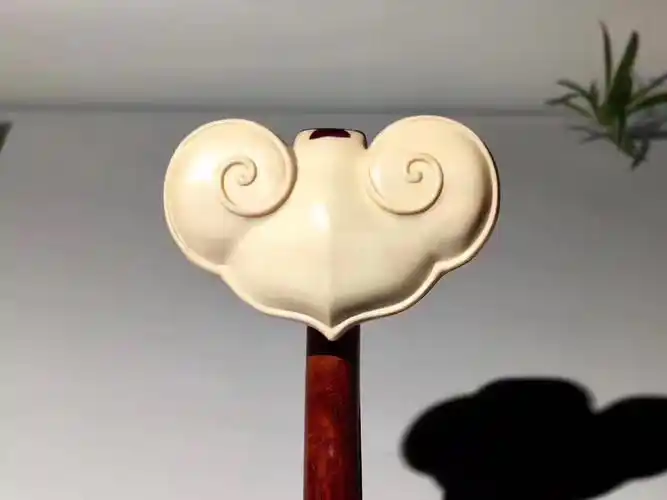 小叶紫檀祥云如意,造型精美,书房摆放之精品-搜狐