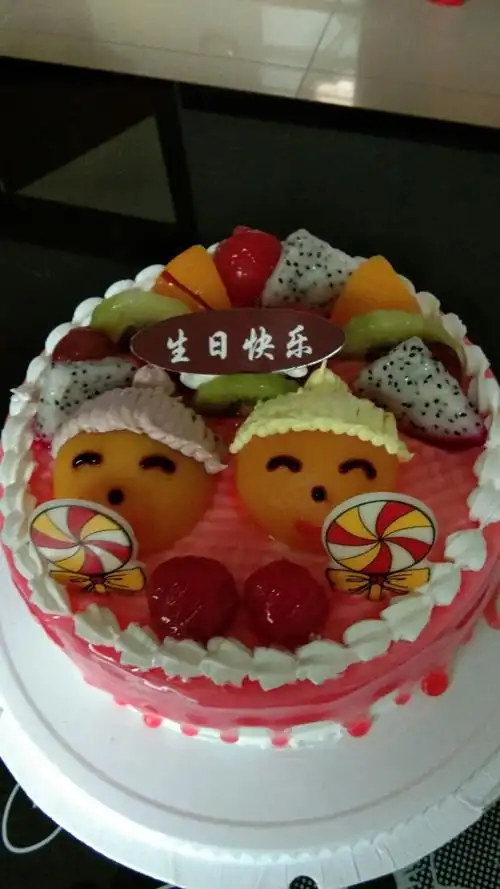 宝贝儿子今天过生日,七岁了!祝儿子健康快乐长大!