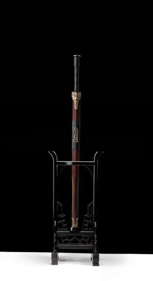 「鉴赏」仿古纯铜汉剑