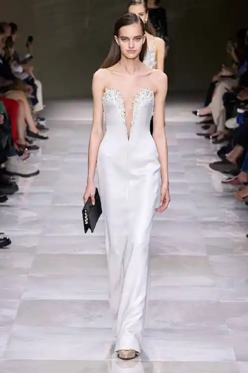 晚礼服是顶级高定的统治区吧##巴黎高定时装周