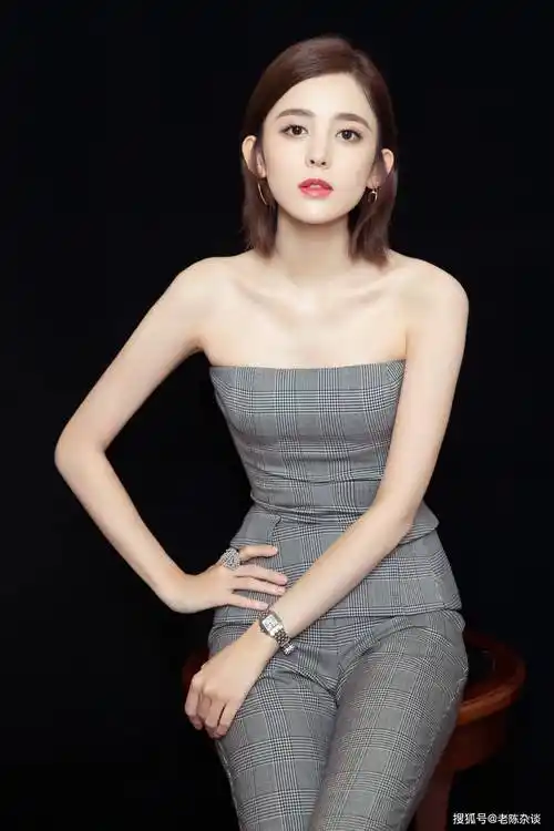 这身材谁能顶得住!31岁古力娜扎写真赏_艺术_魅力_成功