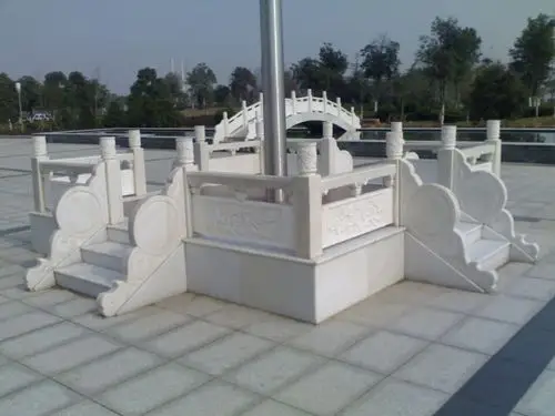 汉白玉升旗台加工订做 做工良好价格优惠 河北国润园林欢迎来询