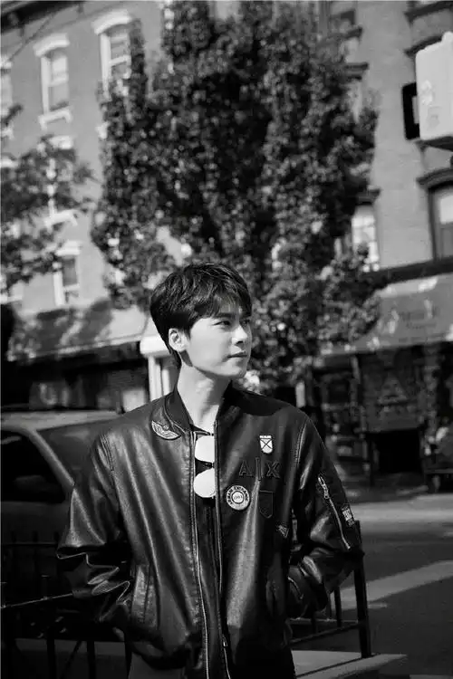 和me一起峰#vogueme-街拍 part3#与李易峰一六相伴一路爱#-皮衣