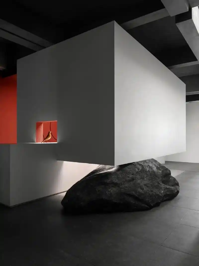 结构主义常用设计手法.01.体块穿插 02.色快穿插 03. - 抖音