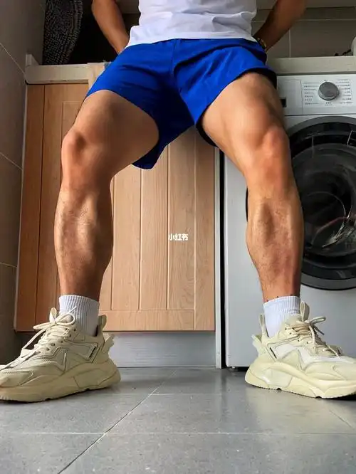 算腿型好看的男生吗