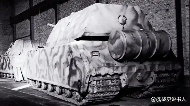 世界上最笨重无用的坦克——鼠式超重型坦克诞生