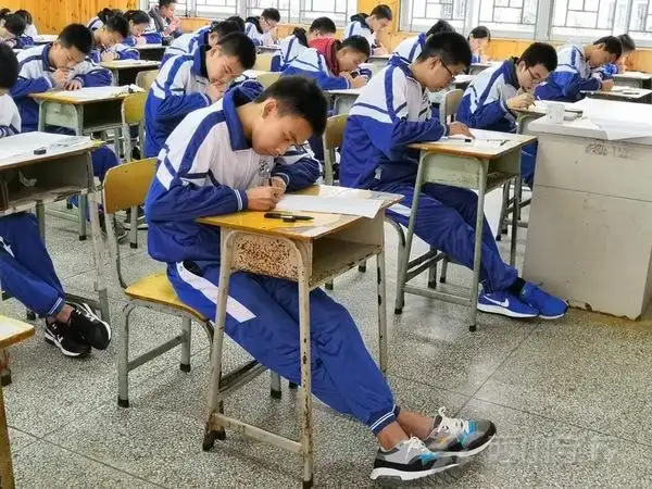 诚信考试文明考风福清西山学校高中部举行12月份月考