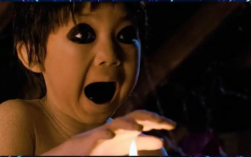 咒怨这小孩把我笑死我了