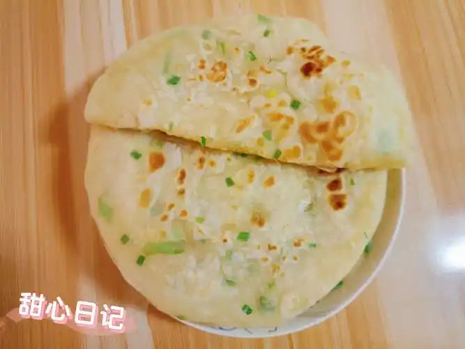 葱油饼外酥里软香酥好吃