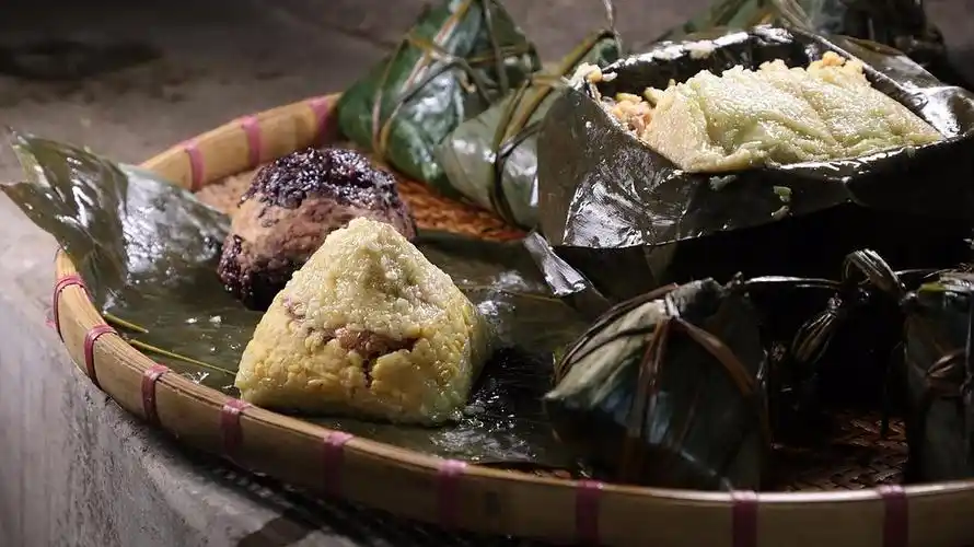 "粽"情四海:广东肇庆裹蒸粽