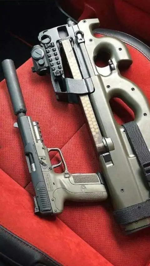 目前最漂亮的冲锋枪 fn p90_网易订阅