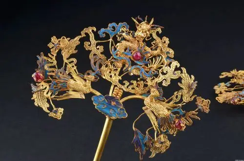 琉璃珐琅螺钿这些用在古代首饰工艺品中的材料放在今天你也许还看不上