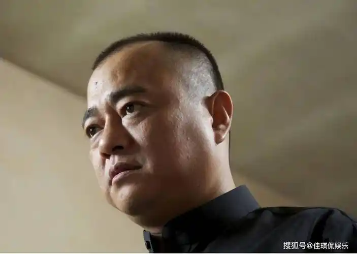 原创红极一时的张家豪居然在北京被当街绑走赵本山出面才保住小命