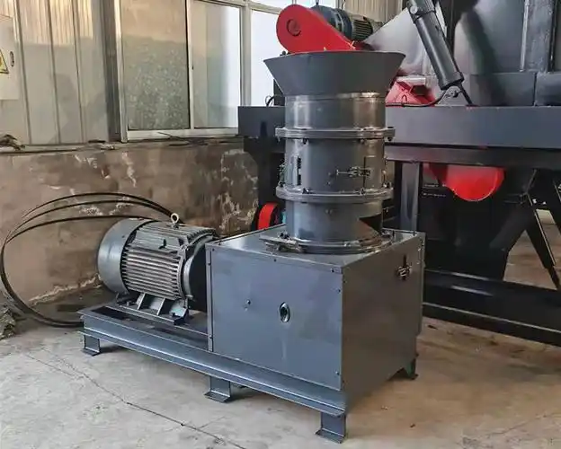 复合有机肥平模挤压造粒机