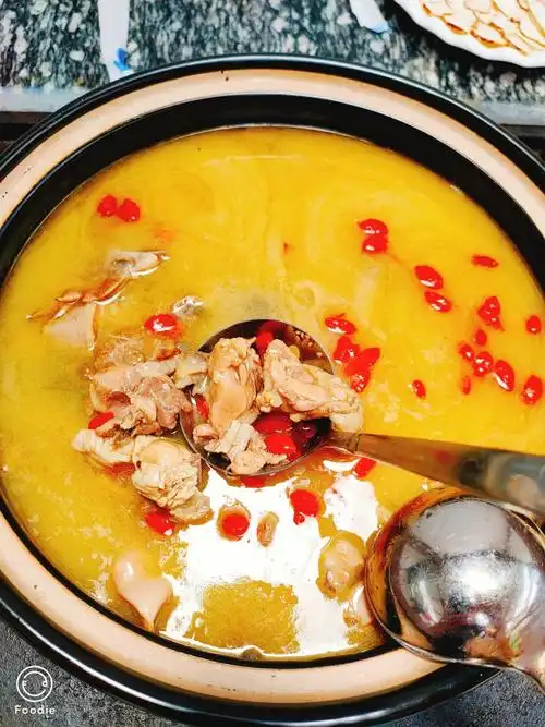 原汁原味的土鸡火锅